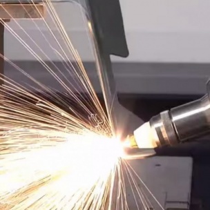 Đâu là đặc điểm và nguyên lý hoạt động của cắt laser kim loại TpHCM?